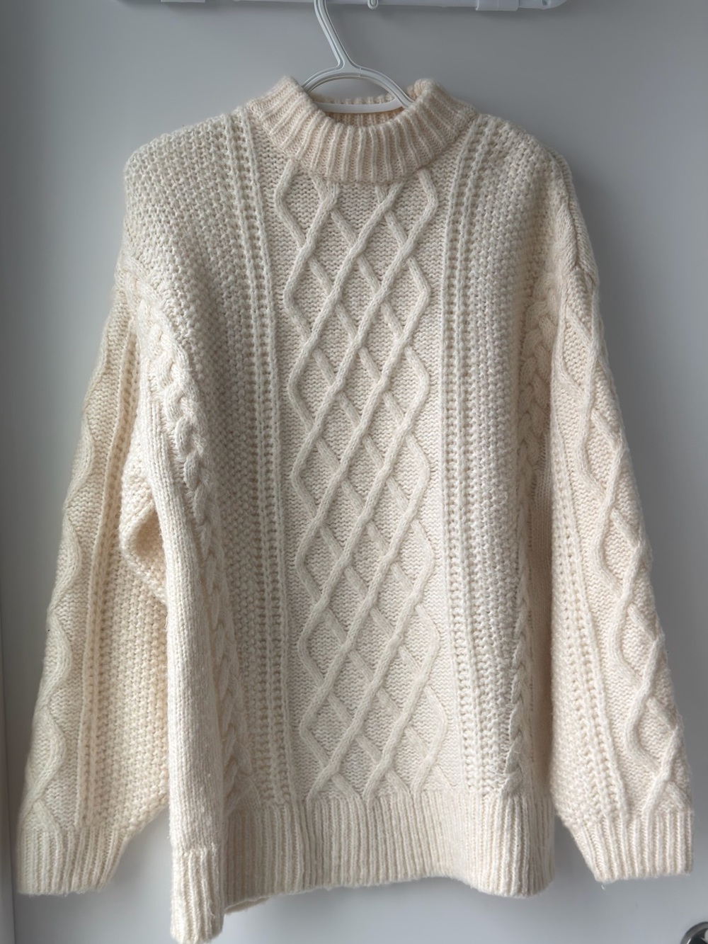H&M Cream Cable-Knit Turtleneck Sweater